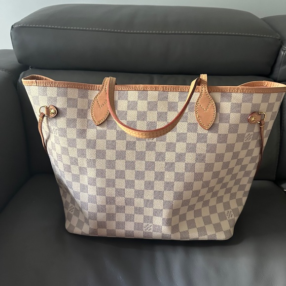 Louis Vuitton Neverfull MM - Picture 1 of 7